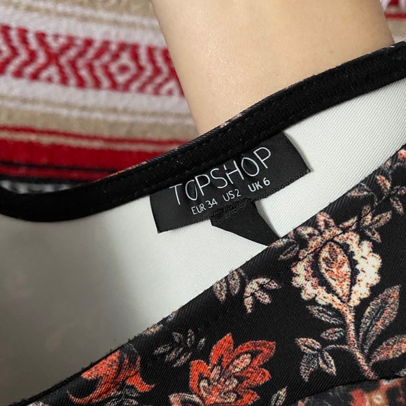 Topshop crop top ! - Picture 3 of 4